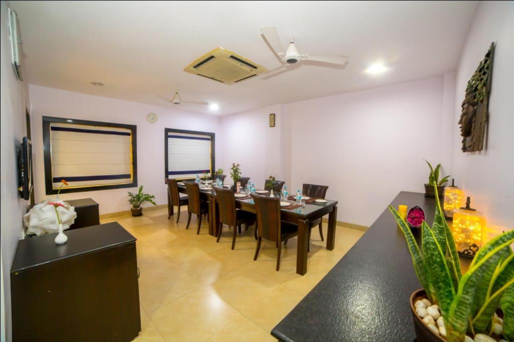 Hill View Begumpet Bed & Breakfast ไฮเดอราบัด ภายนอก รูปภาพ
